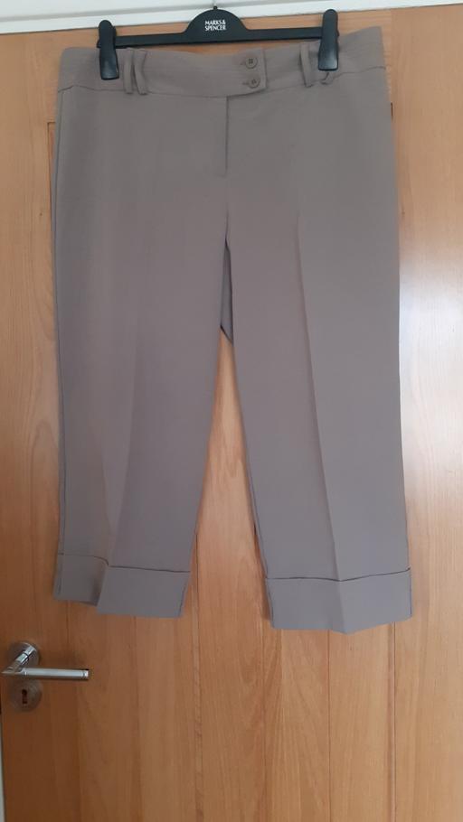 Buy & Sell West Midlands Dudley - Photos for Crop Trousers