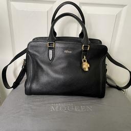 Excellent condition - used a handful of times
Purchased new via Alexander McQueen online. No rips/ scuffs/ tears etc
