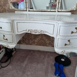 I'm selling this beautiful dressing table and mirror.Dressing table French Louis style. please see pics as the top will need a touch up or paint.  please zoom in to see condition