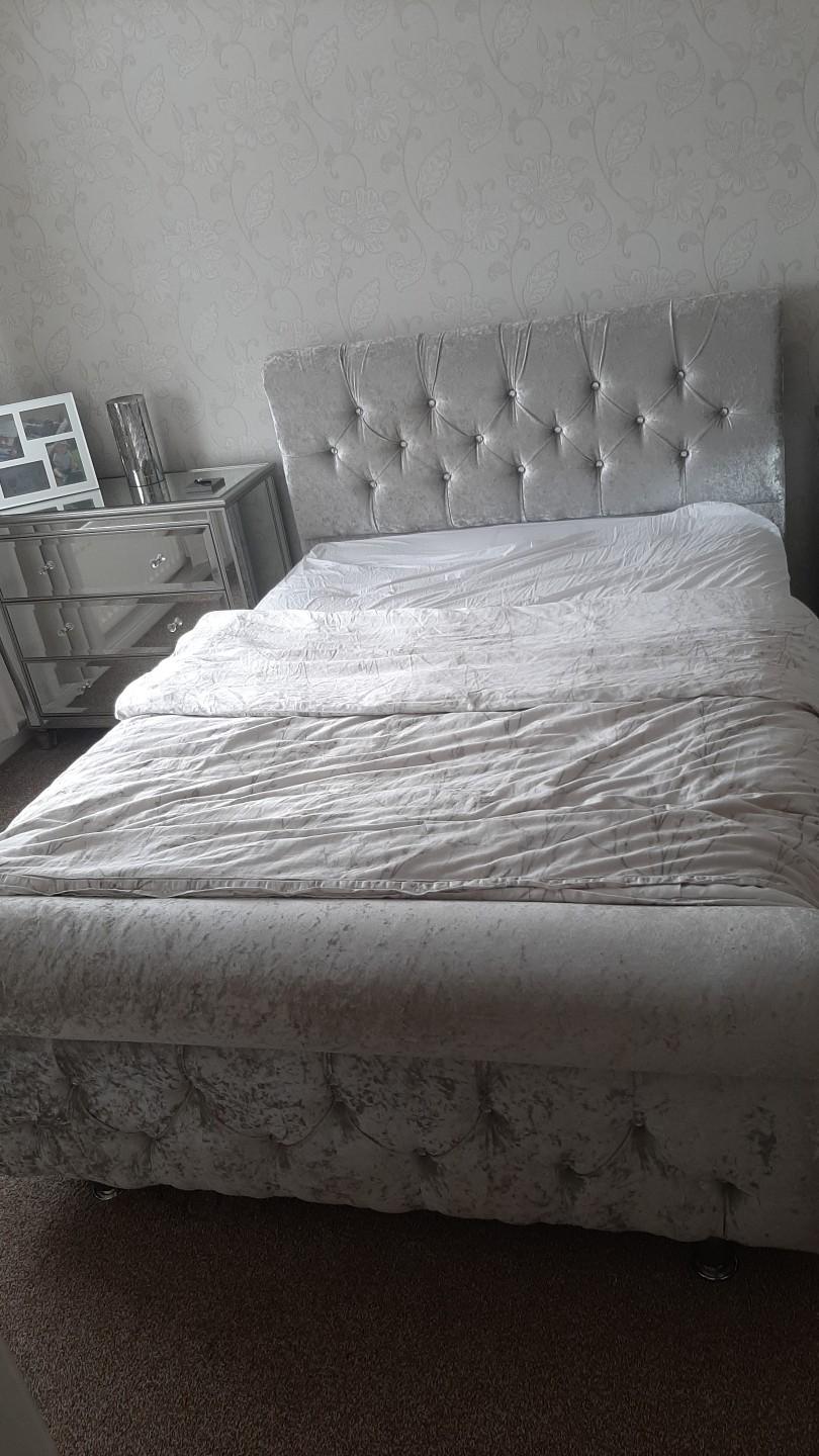 Double Silver Crushed Velvet Bed Frame in Wigan for £90.00 for sale