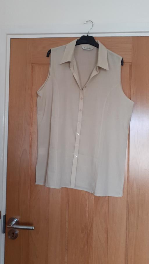 Buy & Sell West Midlands Dudley - Photos for Ladies top