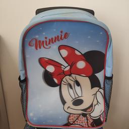 Sehr schöne Mädchen Rucksack - Koffer , in blau mit Minnie Mouse. Mit Rädchen zum schieben.