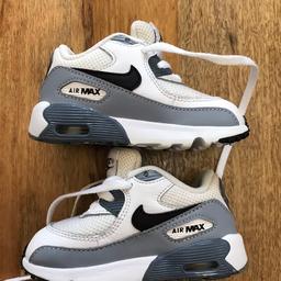 Baby Boys/Girls Nike Air Max infant size 5.5 

Very good condition except the small Frey to the lace of one (picture 4) but this doesn’t make them unusable.