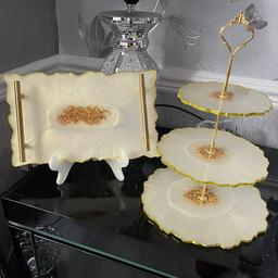 3 Tier cake stand &fruit tray 
Available in other colours 
Ideal gift can be gift wrapped 
Handmade resin 
Made to order