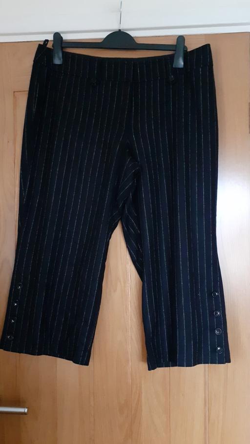 Buy & Sell West Midlands Dudley - Photos for M and S Crop Trousers