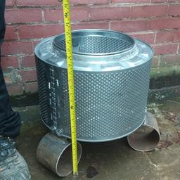 upcycled washing machine drum with industrial feet .
robust and long lasting . ideal for a gather round fire .
any questions or faster response 07946447134
local to stourbridge delivery could be possible .