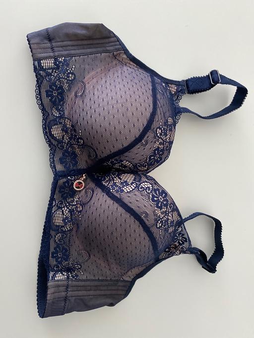 Buy & Sell South East London Blackheath Royal Standard - South East London - Photos for 34/36/E New padded plunge bra