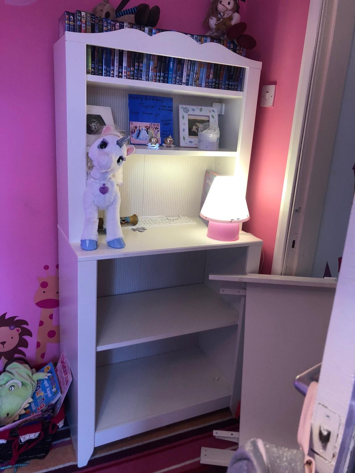 IKEA unit also turns into baby change unit in WS11 Chase für 20,00