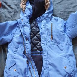 boys coat frm.next size 2 to 3 years 
£5
