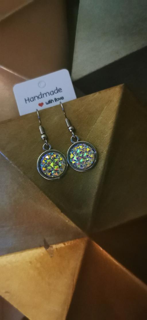 Buy & Sell Derbyshire Bolsover - Photos for dangly sparkly earring