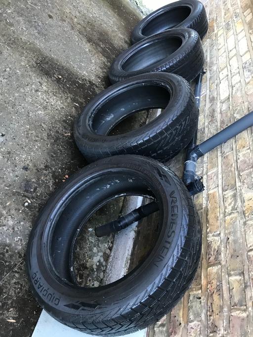 Vehicles East London Waltham Forest - Photos for SUV Tyres 235 55 r19