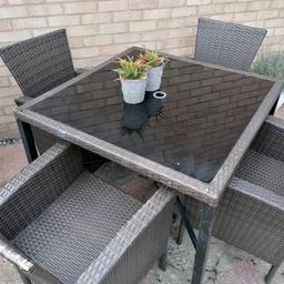 The following is in very good condition this is a lovely rattan garden table and chairs set