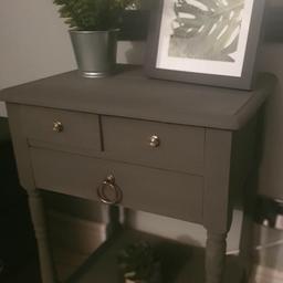 gorgeous mahogany table with three drawers

offering a variety of uses for hall, lounge or bedroom

painted in grey graphite chalk paint with finishing wax

no longer required, collection only DY4