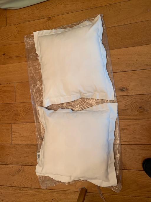 Buy & Sell Essex Thurrock - Essex - Photos for 2 Brand new Cream Cushion’s 