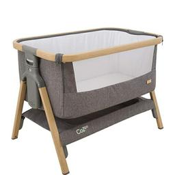 in excellent condition.
comes with the original straps- never used.
mattress and protector included.

also includes two fitted Mattrress sheets. was not used as baby slept on a thick quilt.

and the carry bag collection e6 or da8

sensible offers welcome
can deliver for fee if local.