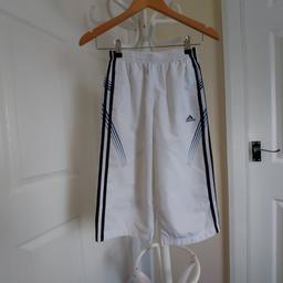 Breeches “Adidas” Clima 365 Clima Lite White Colour
Good condition

Actual size: cm

Length: 61 cm measurements from waist front

Length: 62 cm measurements from waist back

Length: 60 cm measurements from waist side

Volume Waist: 56 cm - 80 cm

Volume Hips: 75 cm - 82 cm

Size: 26” ( UK )
Eur 152 cm,USA M

Shell: 100 % Polyester

Lining: 100 % Polyester

Made in Cambodia