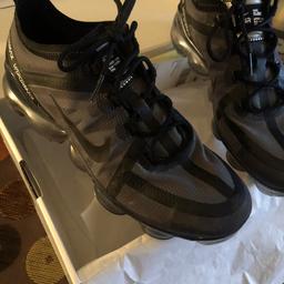 Worn once
Vapormax size 6