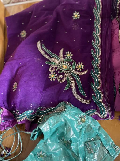 Buy & Sell West London Hillingdon - Photos for Saree