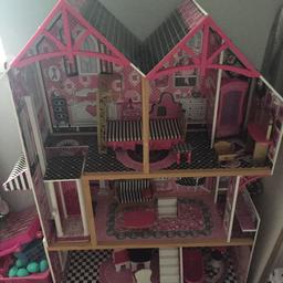 Doll house
Used in good condition a few marks and scratches on furniture included