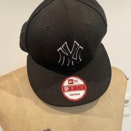 Original New Era 9FIFTY Snapback Baseball Cap NY, neu und ungetragen.