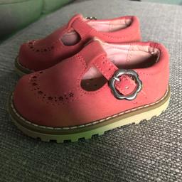 Next girls size 3 shoes. Excellent condition. Hardly been worn. Buckle fastening.