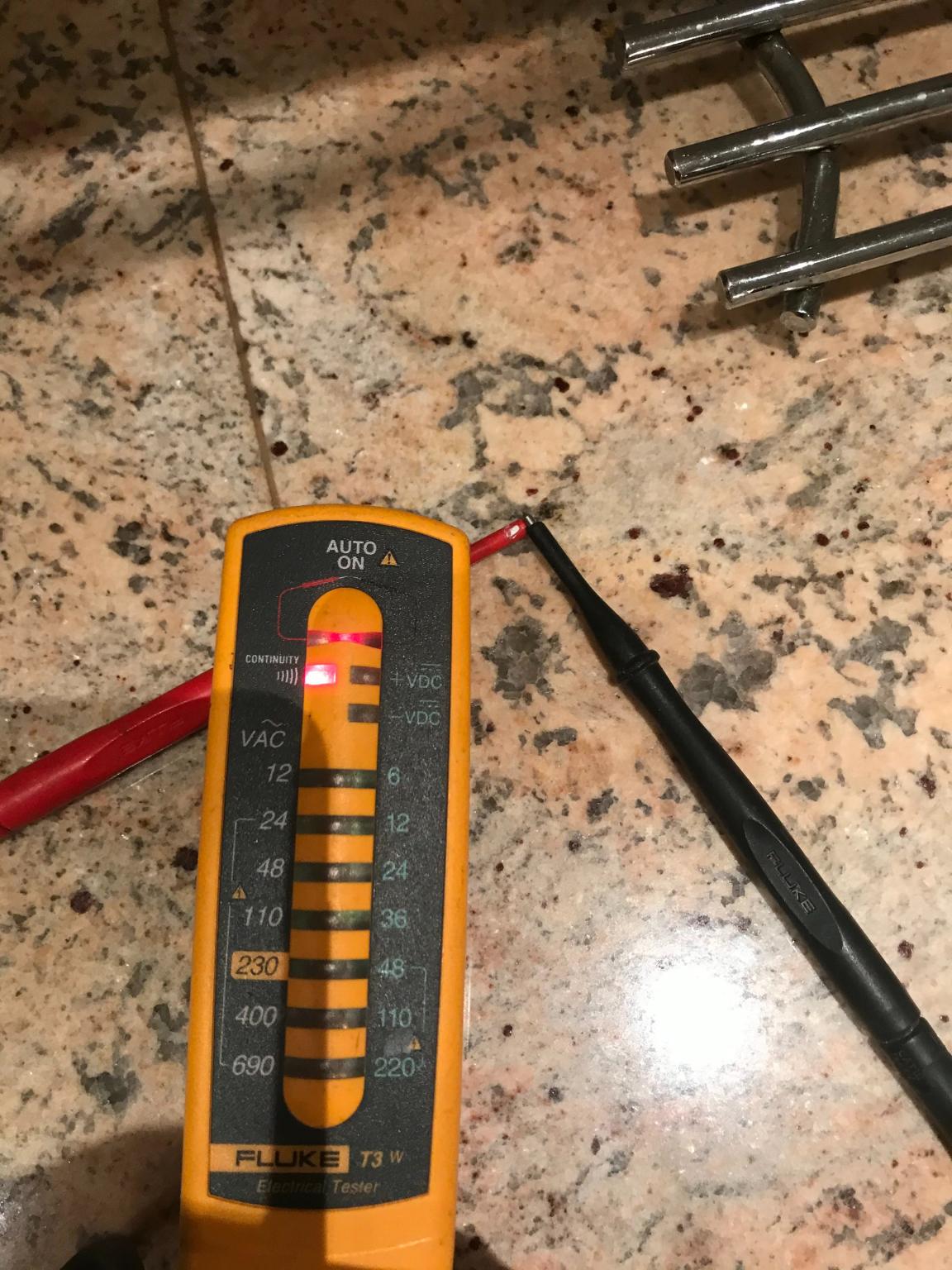 FLUKE T3 W ELECTRICAL TESTER in SE18 Greenwich for £35.00 for sale