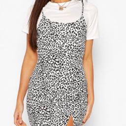 Boohoo Leopard Print 2 in 1 Dress Pinafore

Lovely dress 

States size 18 BUT it is super small fitting so would fit a size 12-14.