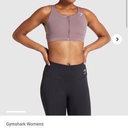 Brand new zip up Gymshark sports bra in large. Only tried on but no longer fits.

Pet free & smoke free home. RRP £25, tags removed.