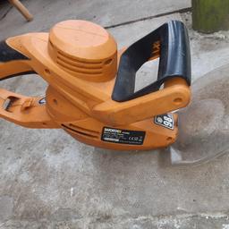 working order
hedge trimmer
b32 Quinton