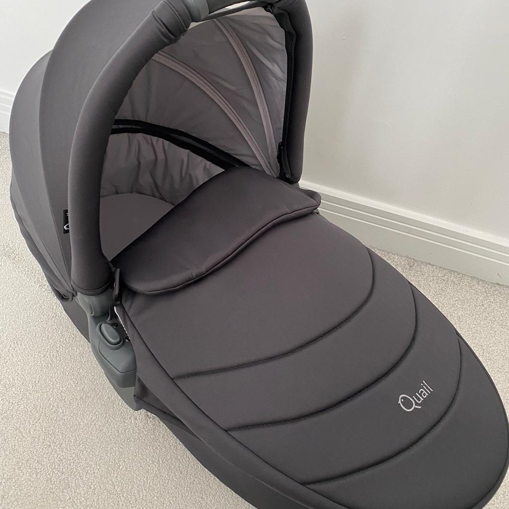 Egg Quail Carrycot with Adaptors in Epping Forest for 90.00 for