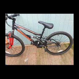 A barracuda bike in very good condition. It’s had a fall Service and safety check nothing wrong with it . It’s a kids bike the frame is 13inches and the wheels are a 24 inch a 18 speed and grip shift and it has full suspension. The age for the bike is 10/13 years