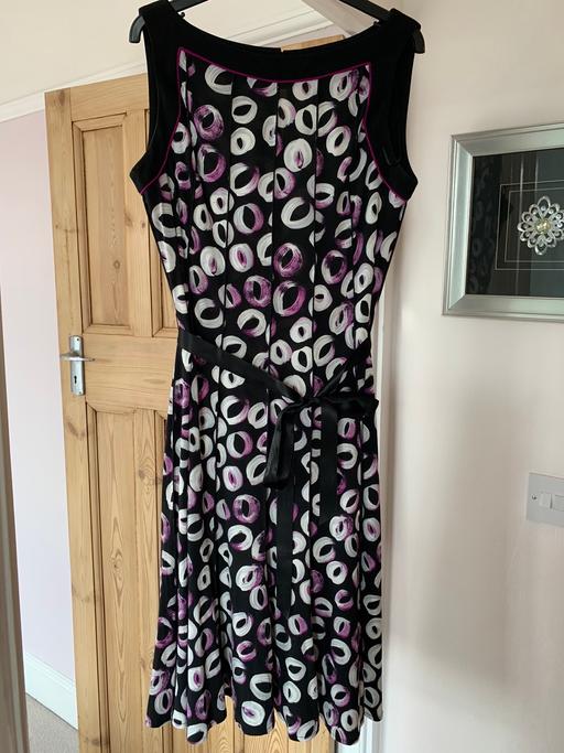 Buy & Sell Kent Thanet - Photos for Sandra Darren Black & Purple Dress - size 10