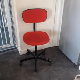 can be used for office or teenagers bedroom good condition with adjustable back.