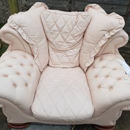 free to anyone who can collect... no damage very comfy

currently in drive... collection en5 only 