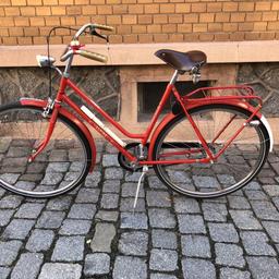 Verkaufe original Holland-Fahrrad (Made in Holland) der Marke ALFIRA

Diverse Gebrauchsspuren, technisch aber einwandfrei.

Handbremse vorne
Hinten Rücktrittbremse

Retro-Lampe