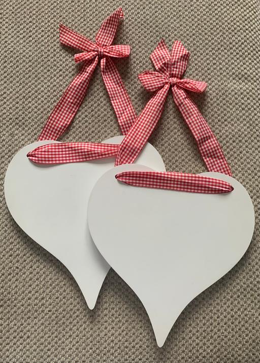 Buy & Sell Essex Thurrock - Essex - Photos for White hearts with red gingham ribbon