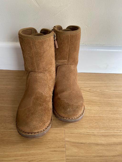 Buy & Sell West Midlands Sandwell - Photos for Girls Ugg boots