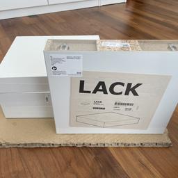 Vier Stück Lack Wandregale in weiß von Ikea zu verkaufen (30x26cm), da sie doch nicht benötigt werden.

Pro Stück € 4,50; bei Gesamtabnahme Setpreis € 15,00.
