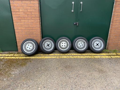 Vehicles South East London Walworth - South East London - Photos for Alloys with tyres