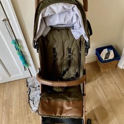 •Collection West Wickham - BR4•

Lovely lightweight Ickle Bubba in khaki, selling due to getting a different one. Nothing wrong with it and comes with raincover but there isn’t any footmuff sorry! 

Says from 6months but i reclined it back for my little one from 4 months old x