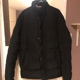 Brilliant condition jacket. Black colour (no washing off signs) 
Hood can be added by the zip. All perfectly working