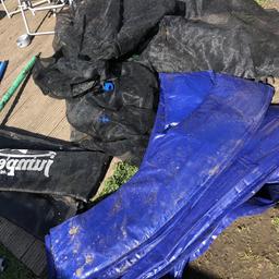 1 x jumping mat (black)
1 x padding (blue)
1 x netting (black)

Was sent as an extra and realised it was the wrong size once taken out the packaging, so it’s never been used. It’s been sat in the corner of the garden since last May so will need a clean!