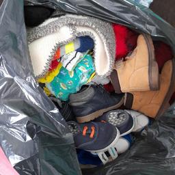 85 items plus some socks and 6 pairs of shoes size 5. 
size 18-24 months