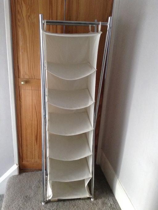 Buy & Sell South East London Bickley - South East London - Photos for Freestanding shelves