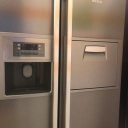 Verkaufe gebrauchte Bosch Kühlschrank .
Funktioniert  gut ,nur ab und zu beim Wasser einschenken  läuft bisschen unten aus .