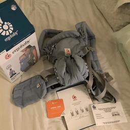 Ergobaby Omni 360 All in one baby carrier. Can be used from newborn to Toddler 3.2kg to 20kg.

Great condition, original box and labels with purse attachment