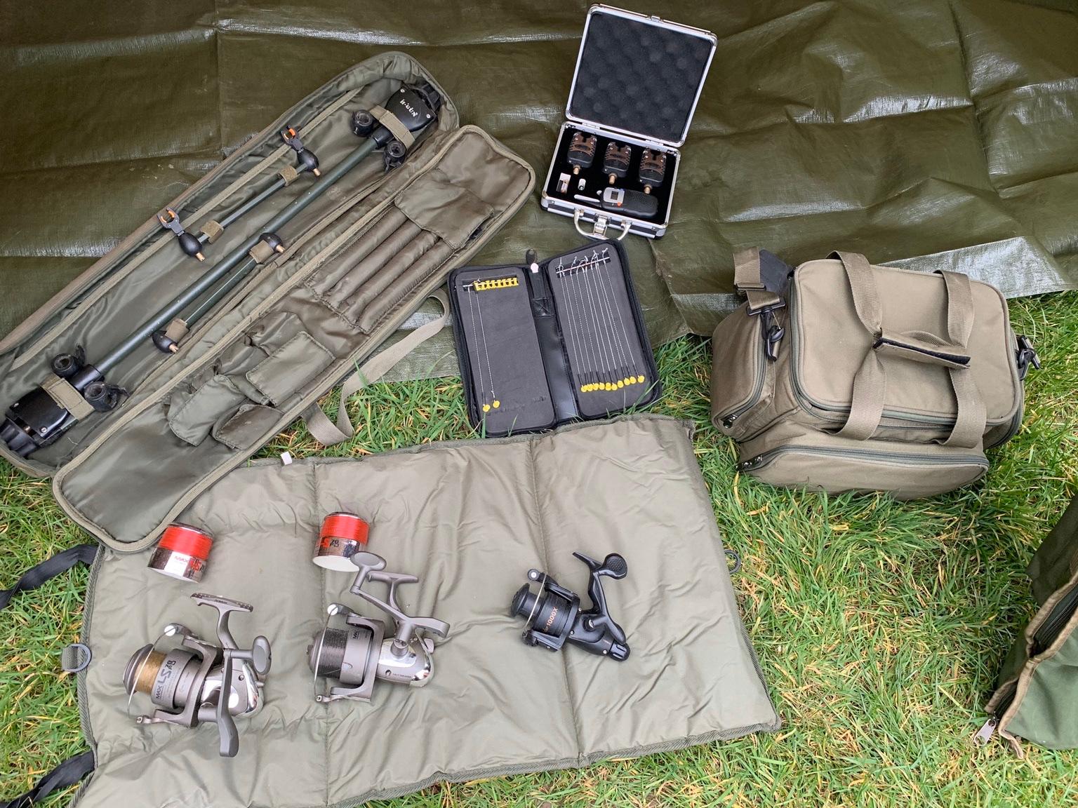 Fishing set in Strood für £ 320,00 zum Verkauf | Shpock AT