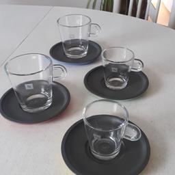 Glas mit Kunstoff Untertassen 2 Lungo 2 Espresso