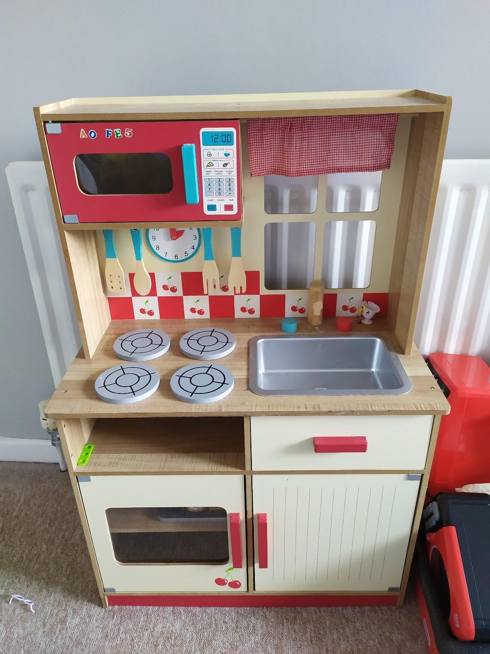 Wooden Toy Kitchen In B17 Birmingham For Free For Sale Shpock   6062f09a31facb6f511e5c4b