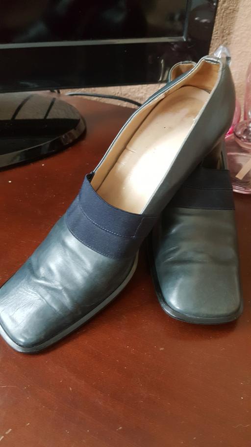 Buy & Sell Lancashire Blackpool - Photos for Ladies navy leather shoes size 6.5